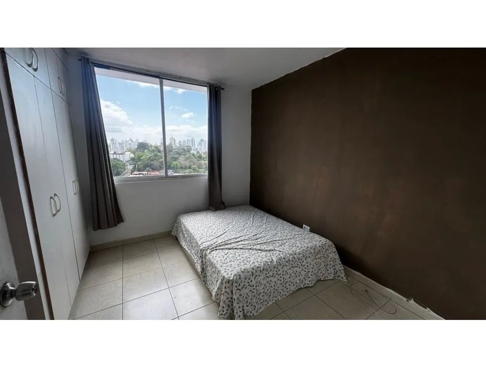 Apartamento en alquiler  ph colonia tower, villa cáceres (betania)