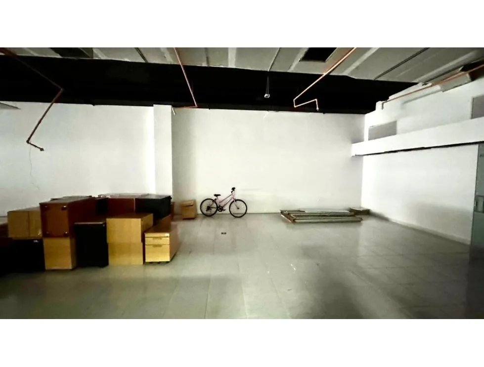 Se vende/alquila local comercial en plaza costa sur  486 m²
