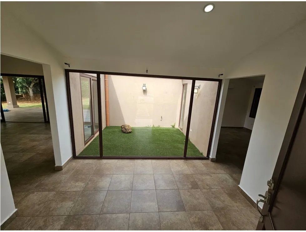 Alquiler/venta de casa en residencial cubitá, chitré