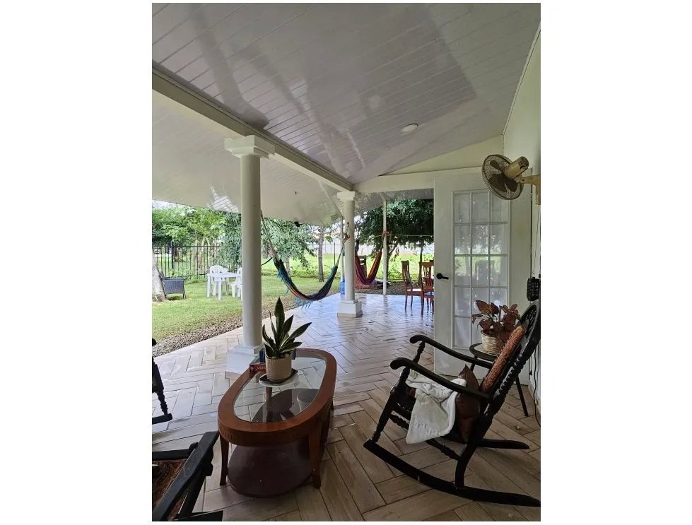 Casa en venta o alquiler en chitré, brisas de guayacanes