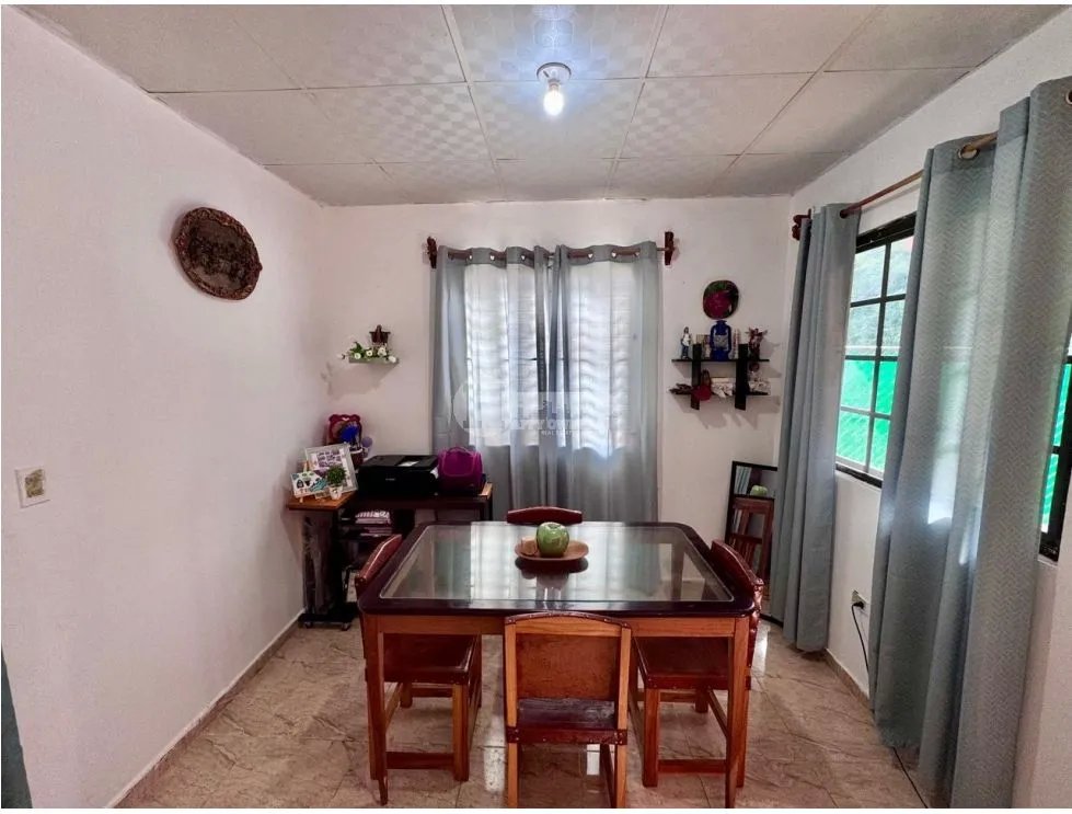 Se vende casa en el carate, las tablas