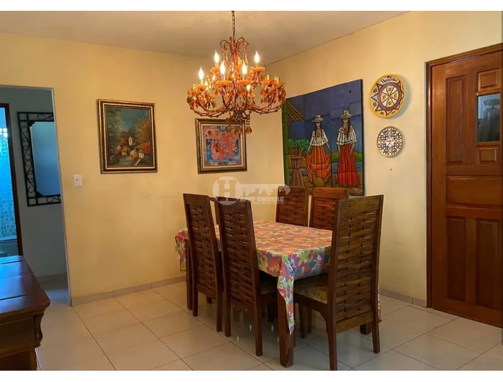Venta/alquiler de casa en residencial villas del golf, chitré