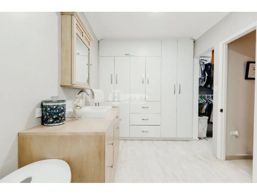 Venta de apartamento en ph prestanza