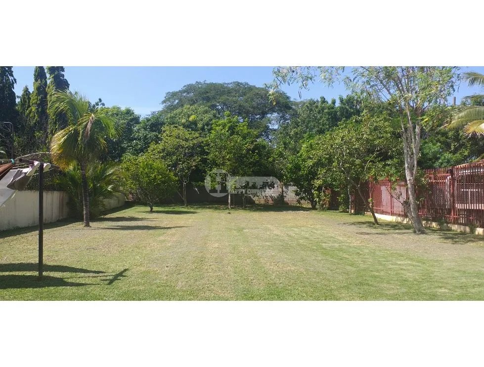 Venta de casa en villas del golf, chitré