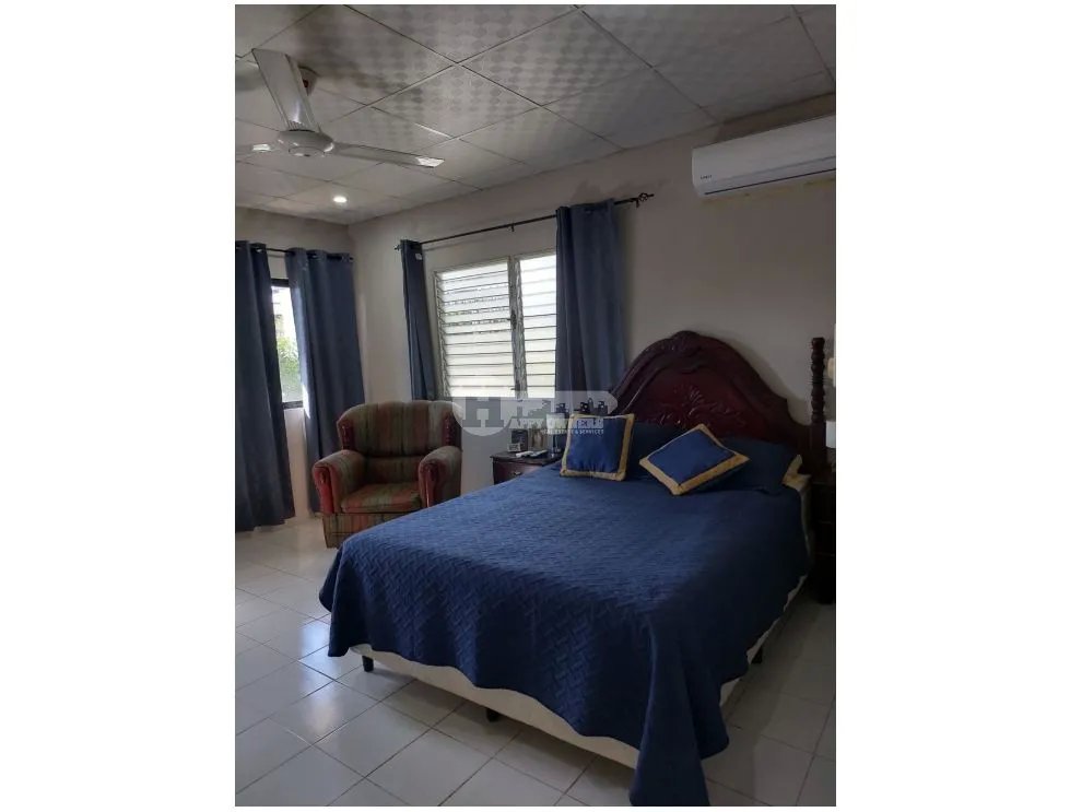 Se vende casa en cantarrana, a pasos de hotel guayacanes