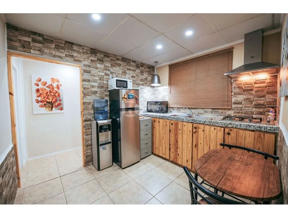 Se vende casa amueblada en las tablas.