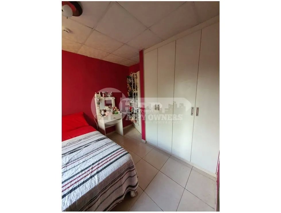 Venta de apartamento en ph ambar, la florida pedregal.