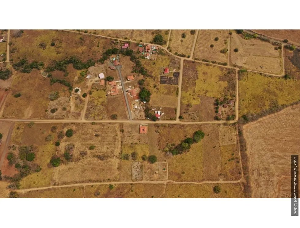 Venta de lote cerca del mar en pedasí, vía playa el toro.