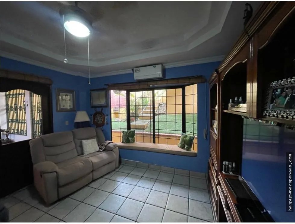 Venta de casa de en hato pintado, pueblo nuevo.
