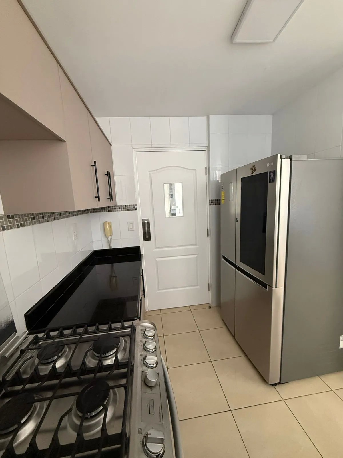 Se vende apartamento en punta pacifica san francisco.