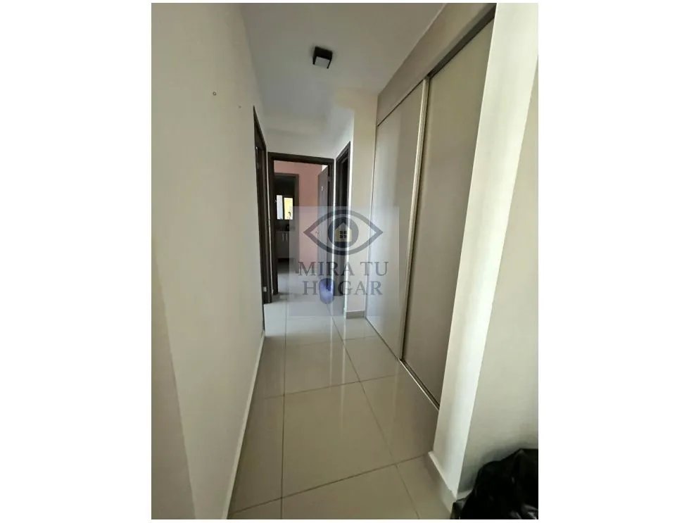 Se vende apartamento en vista hermosa.