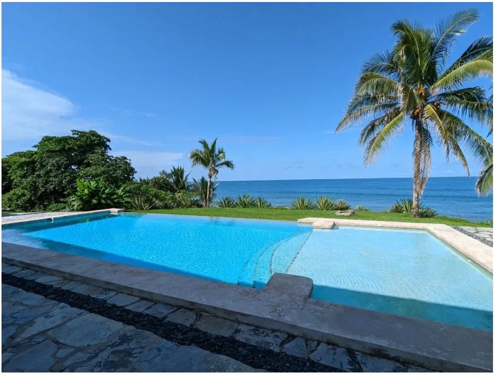 Venta de casa de lujo frente al mar en pedasí  andromeda