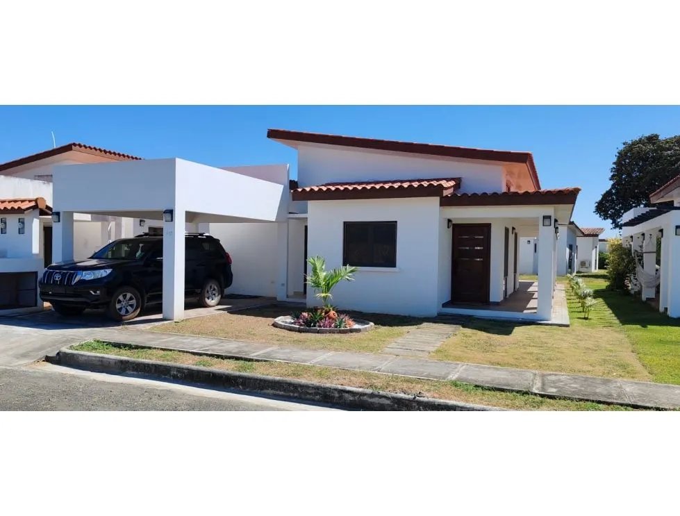 Venta de casa de playa en coco del mar, las tablas