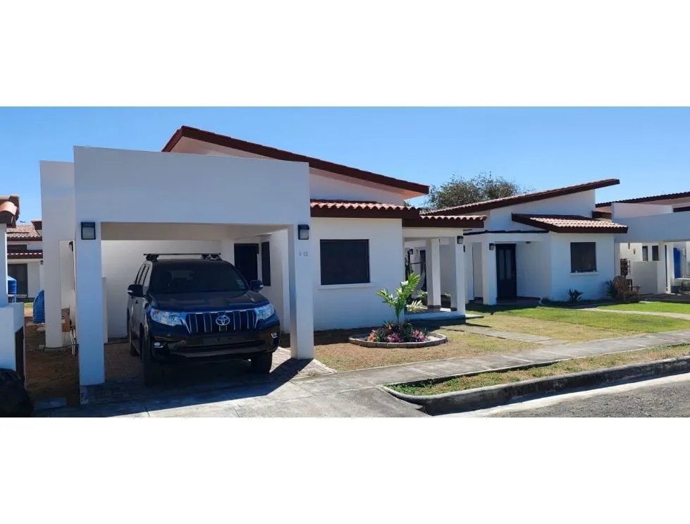 Venta de casa de playa en coco del mar, las tablas