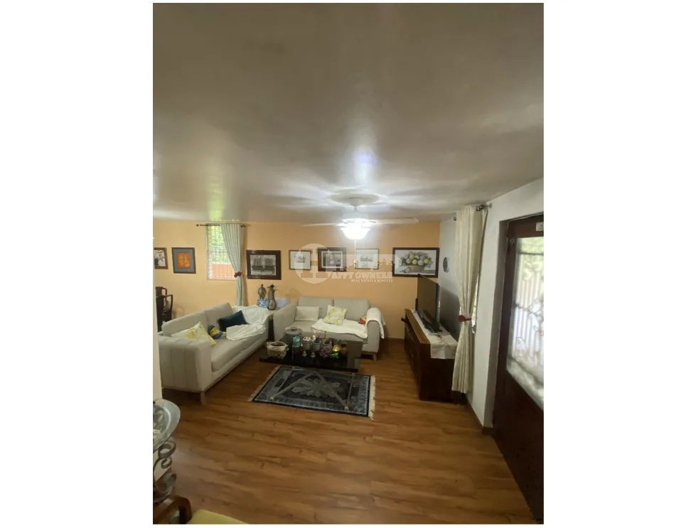 Se vende duplex en condado del rey