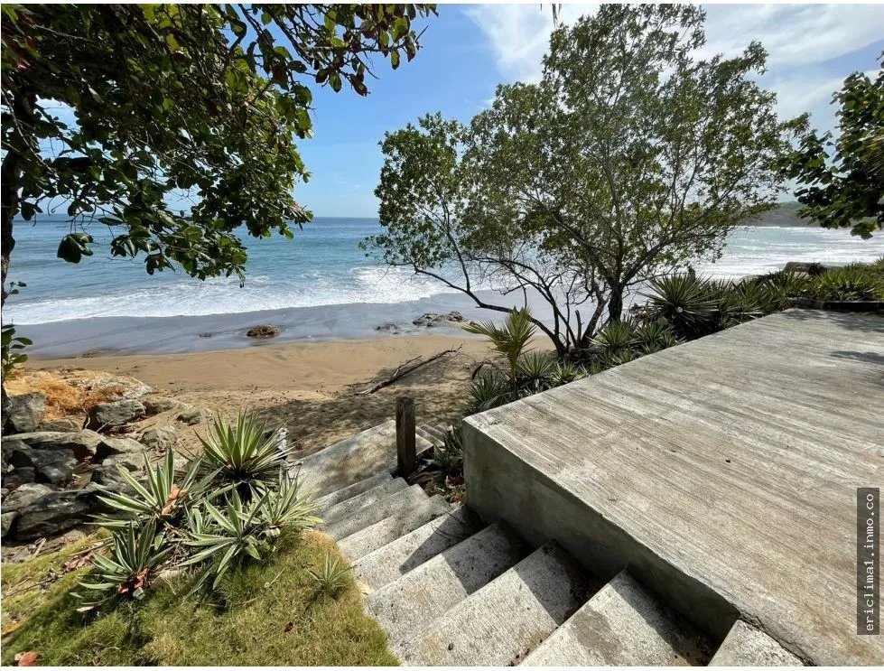Vendo villa de lujo frente al mar en destiladeros, pedasi.