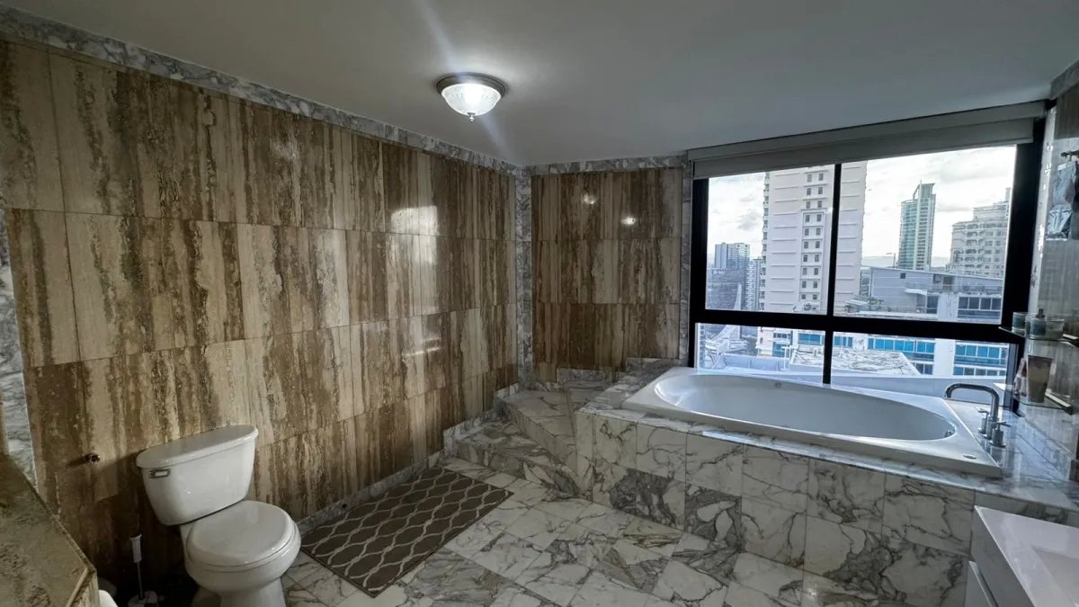 Venta de apartamento en ph condesa del mar, av. balboa