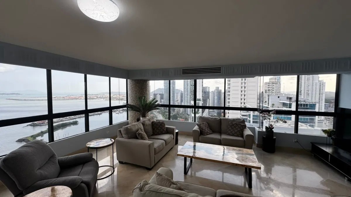 Venta de apartamento en ph condesa del mar, av. balboa