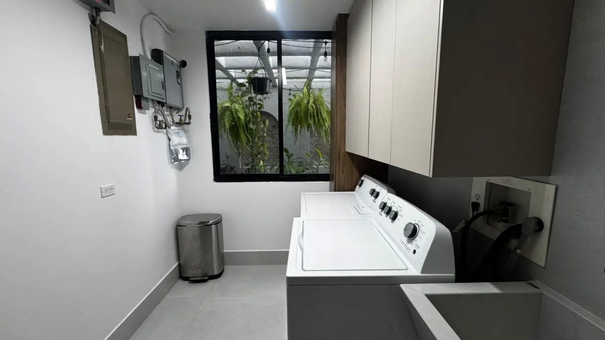 Venta de apartamento en ph condesa del mar, av. balboa