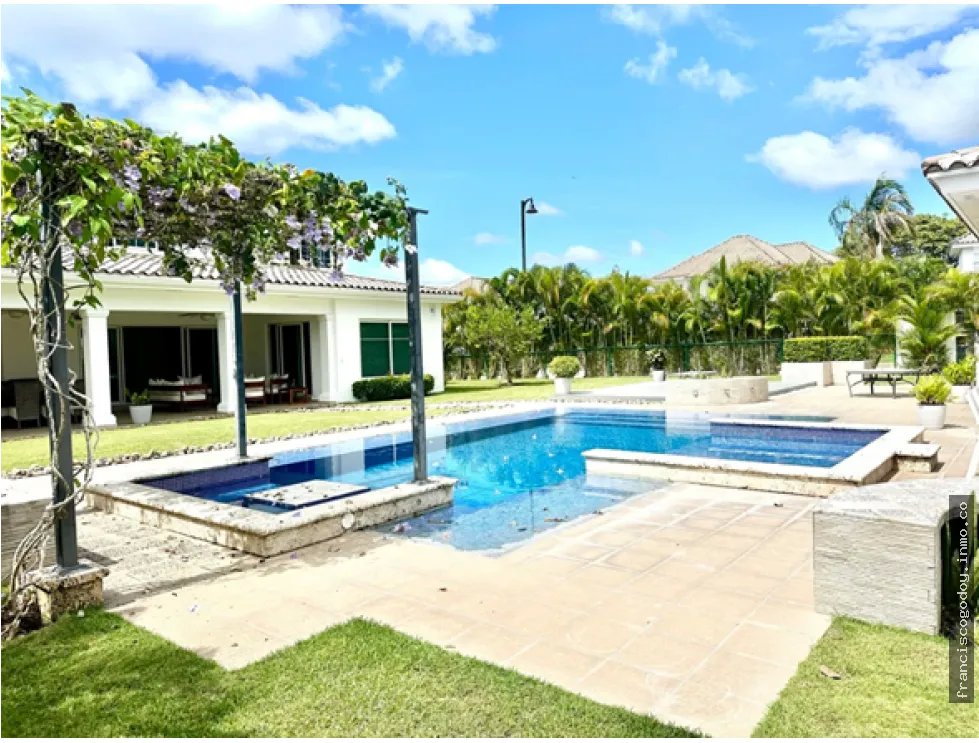 Casa en venta en bijao