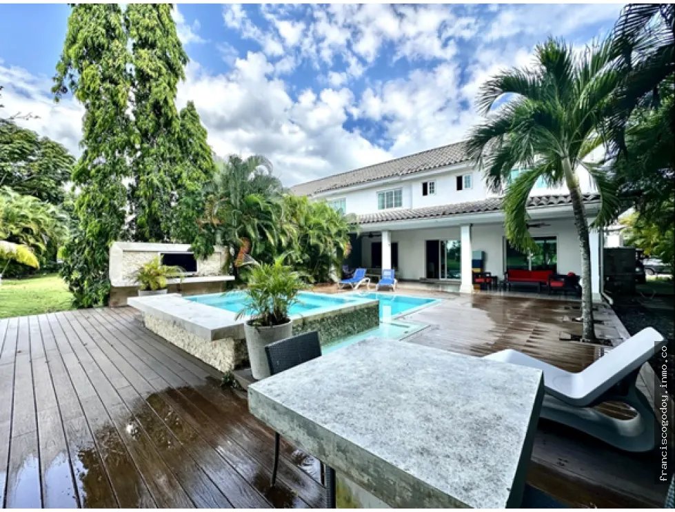 Casa en venta en bijao