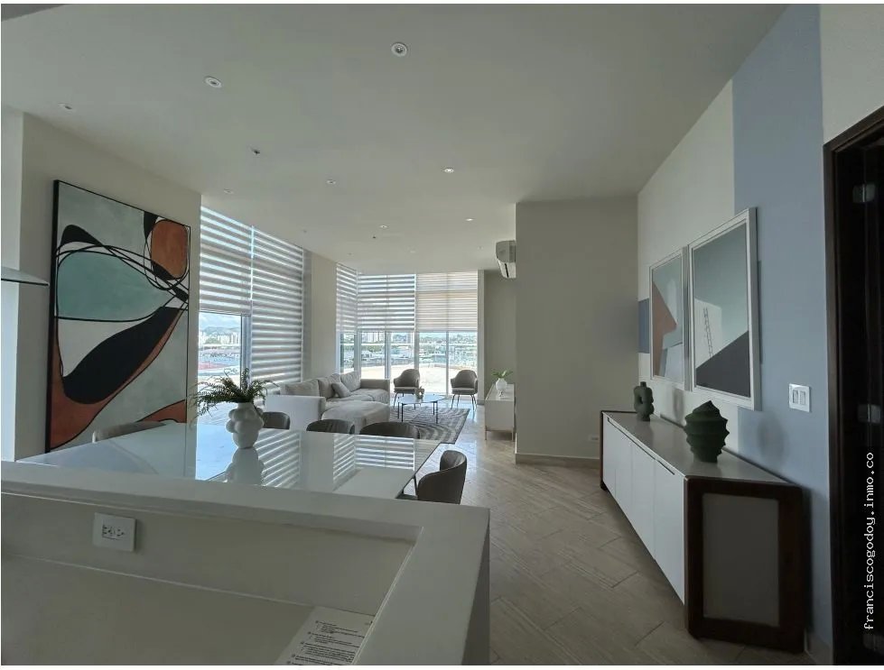 Venta de apartamento en costa del este