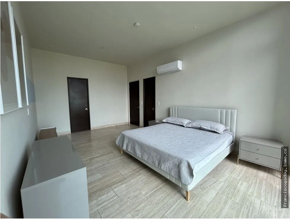 Venta de apartamento en costa del este