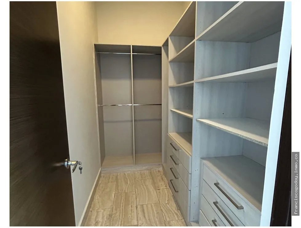 Venta de apartamento en costa del este