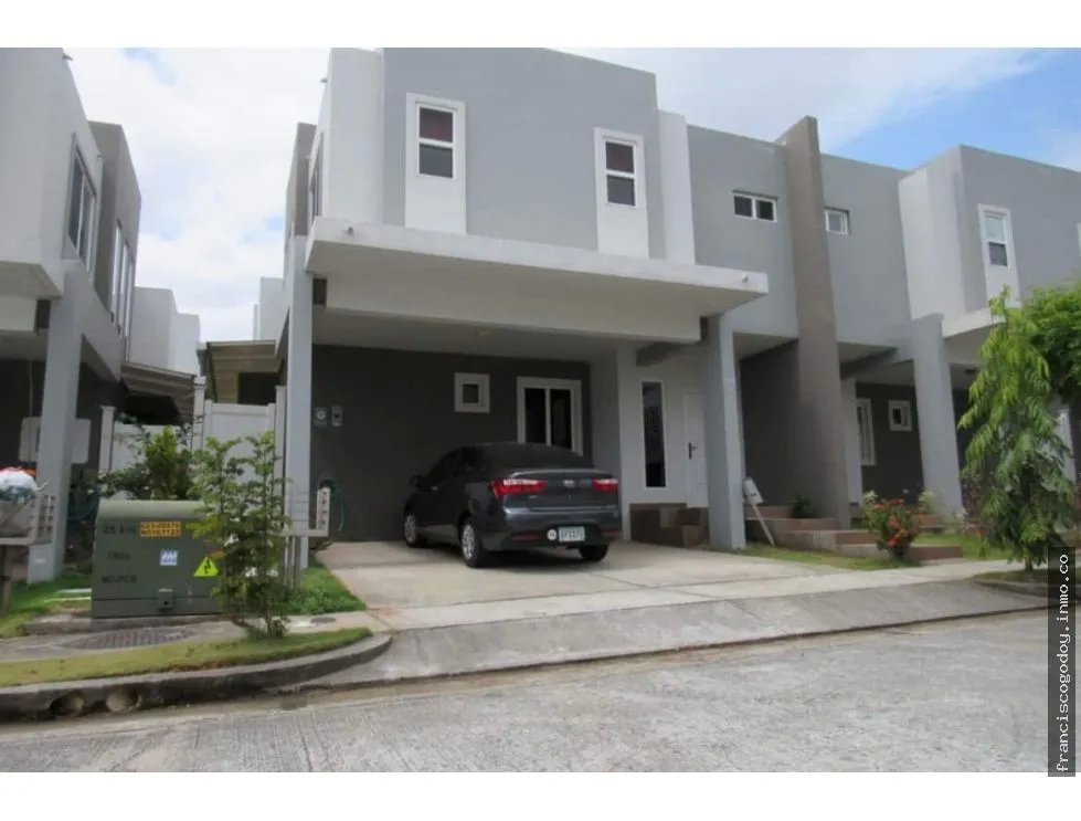 Casa en venta en ernesto córdoba campos