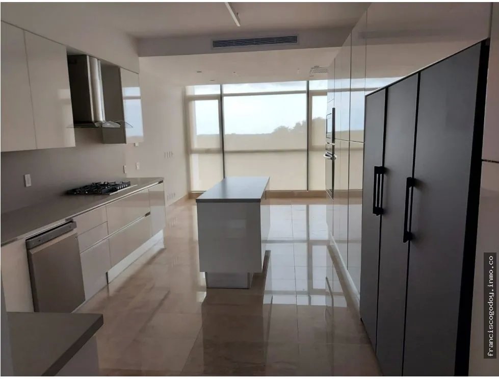 Venta de apartamento en santa maría golf & country club