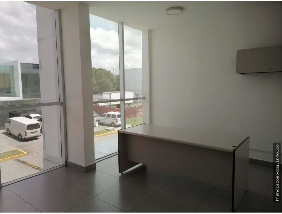 Ofibodega en alquiler en panama viejo