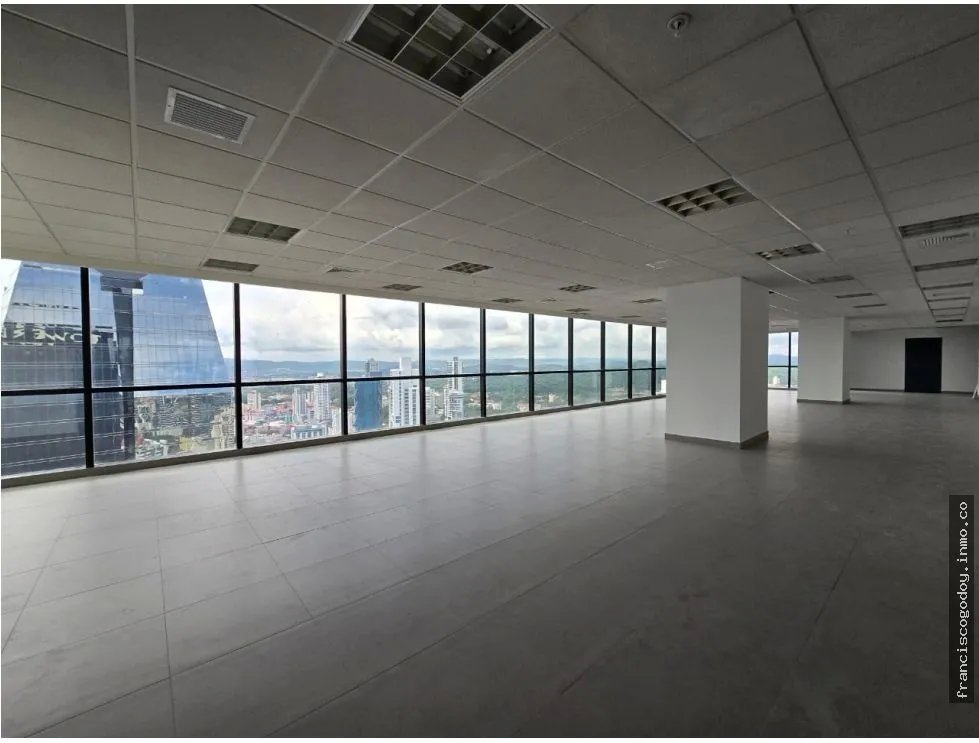 Alquiler de oficina  calle 50