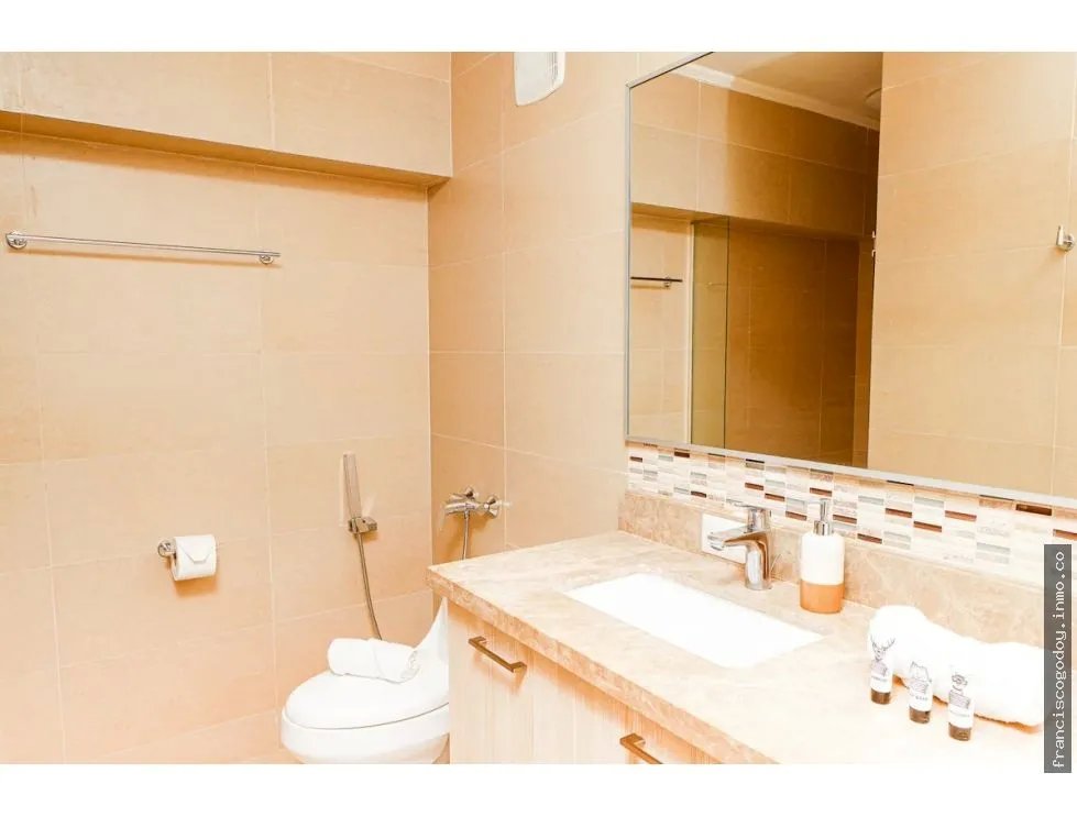 Venta de apartamento en playa serena