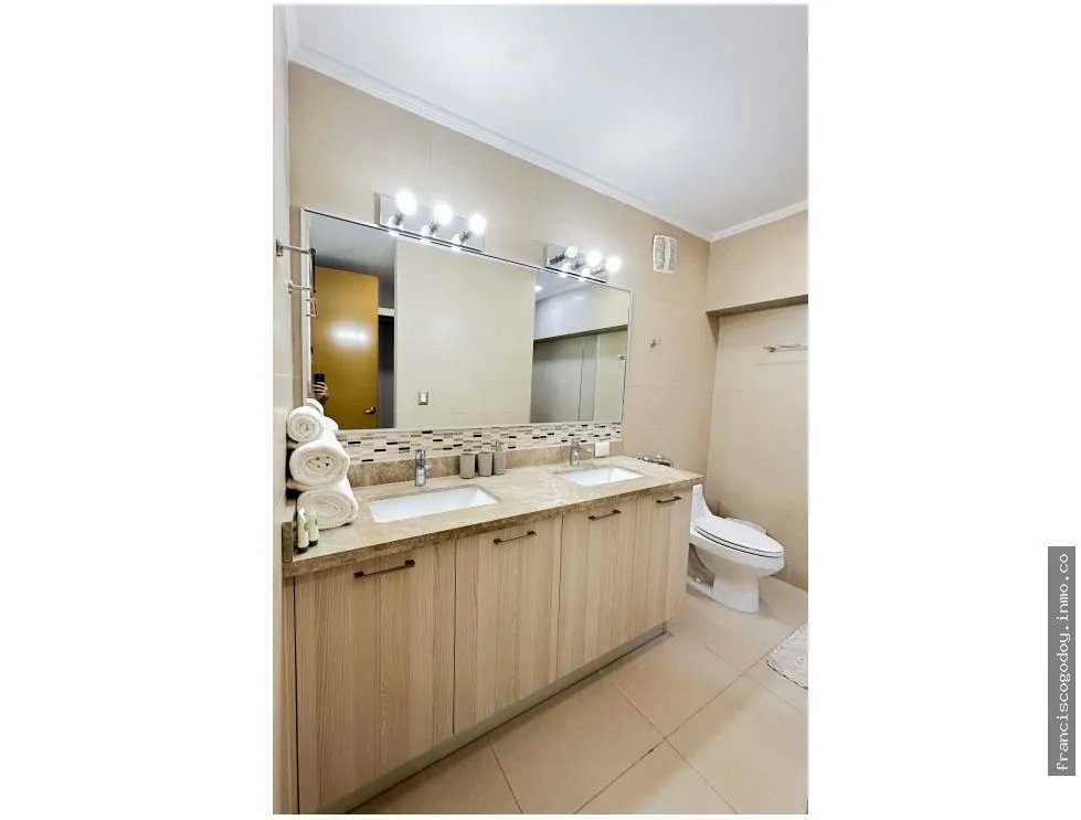 Venta de apartamento en playa serena