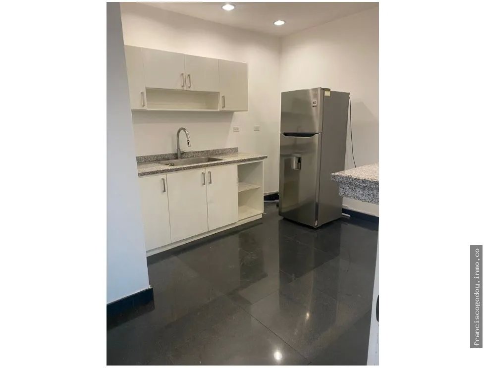 Venta de oficina ejecutiva en financial park, costa del este