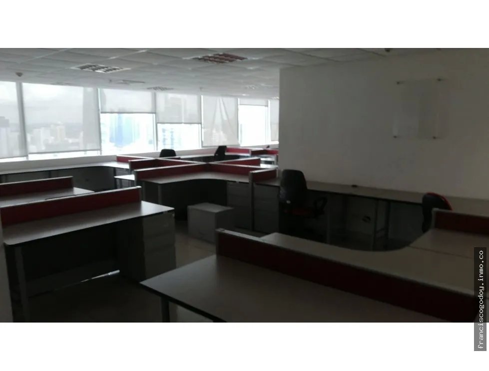 Oficina en alquiler en punta pacífica
