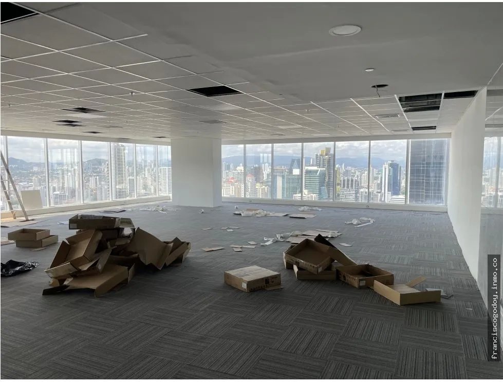 Oficinas en venta en la estratégica calle 50