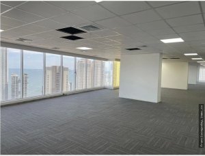 140911 - Calle 50 - offices - credicorp bank