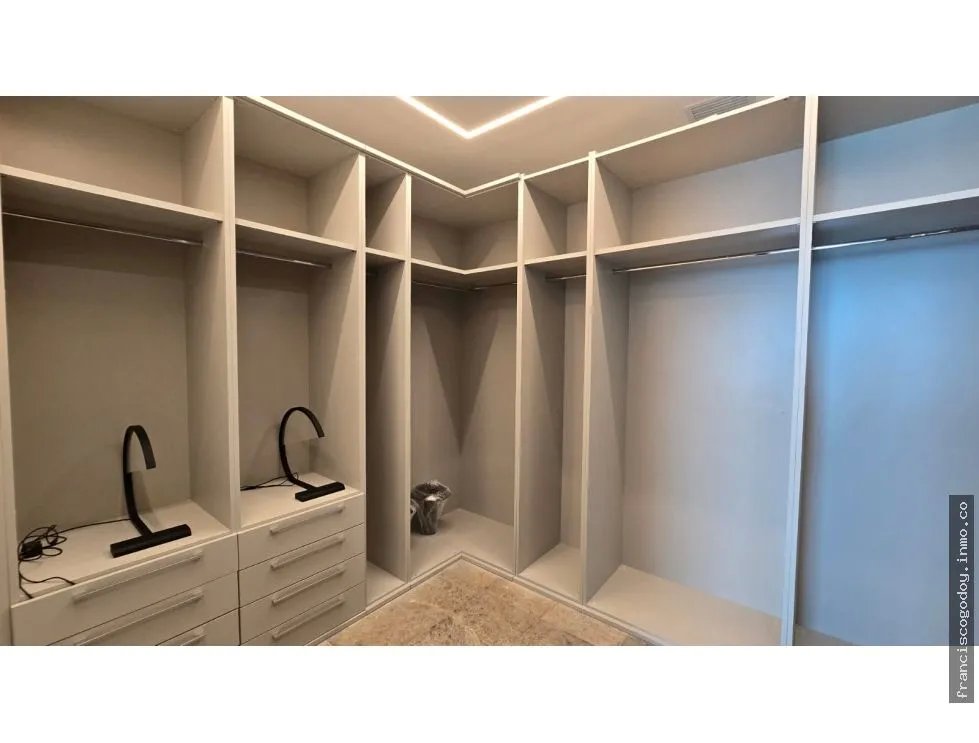 Venta de apartamento en punta paitilla