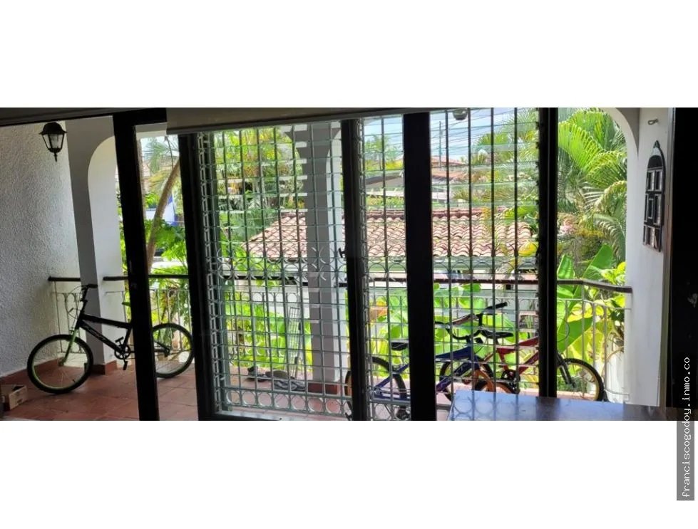 Alquiler: casa de 3 pisos en la alameda, ciudad de panamá