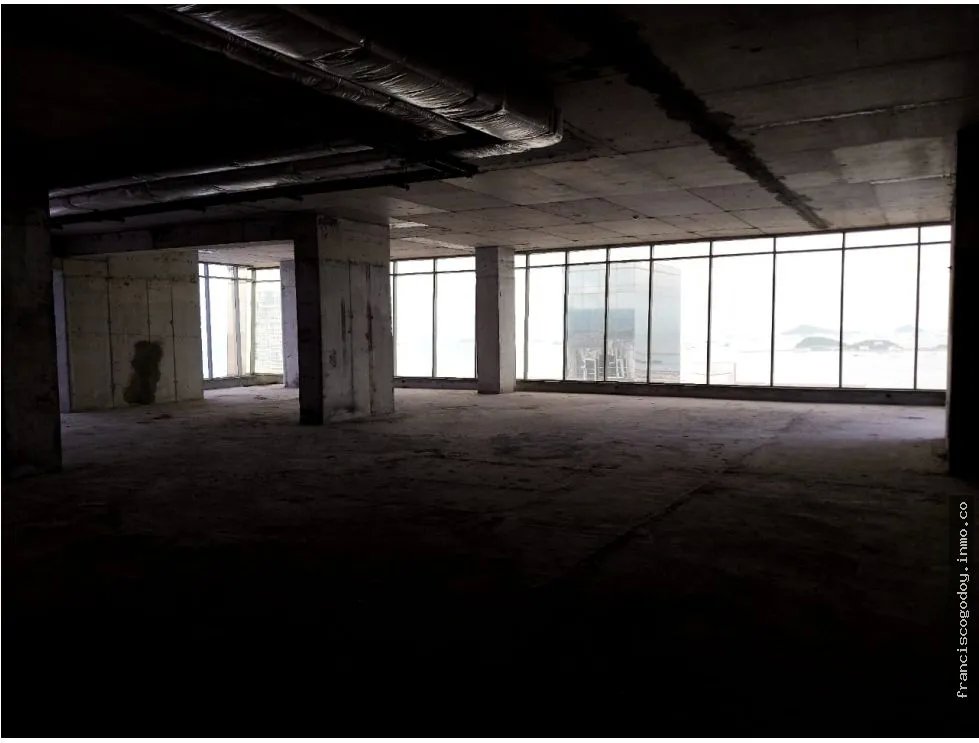 Se vende oficina torre bicsa, avenida balboa
