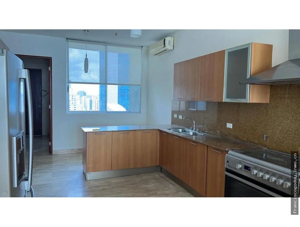 Venta de apartamento en punta pacífica