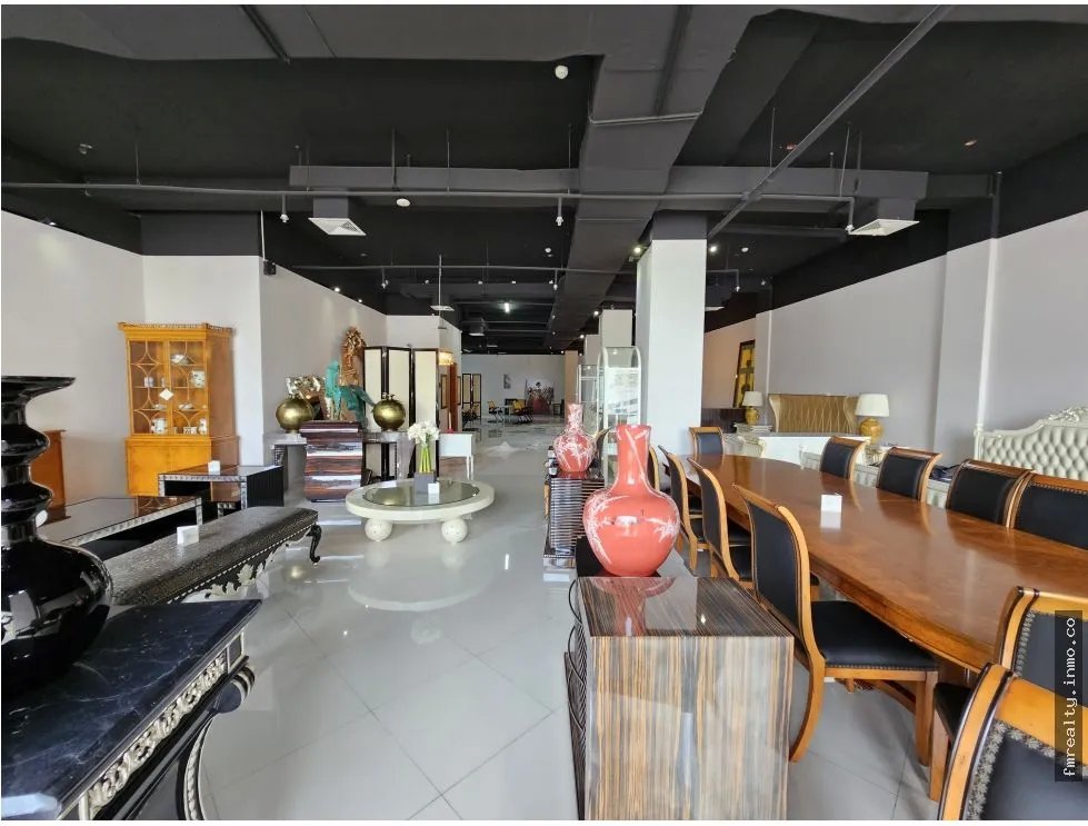 Venta de oficina en calle aquilino de la guardia