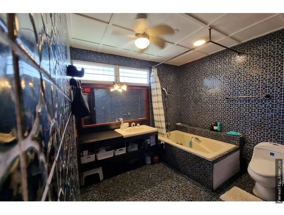 Se vende casa en la alameda