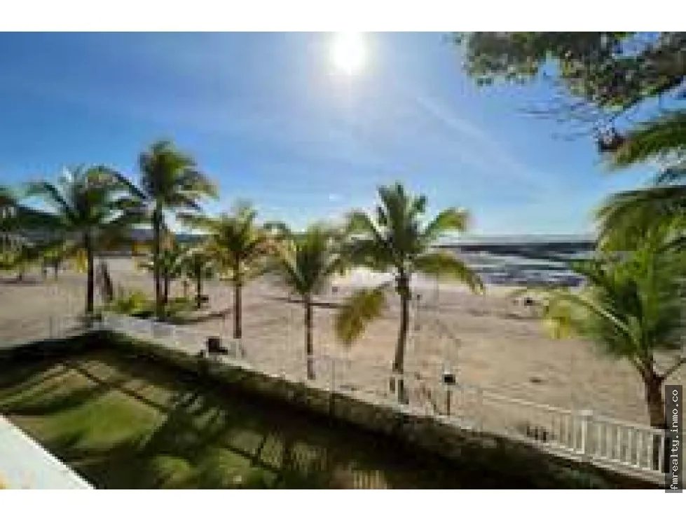 Se vende apartamento en playa dorada