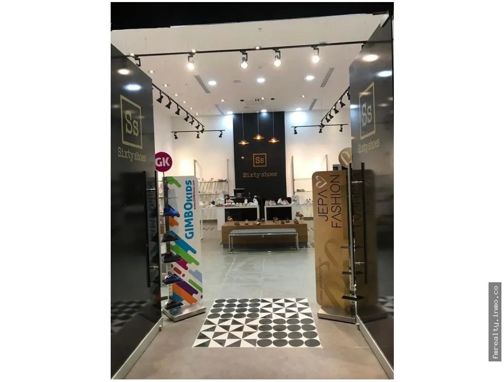 Se alquila local en westland mall