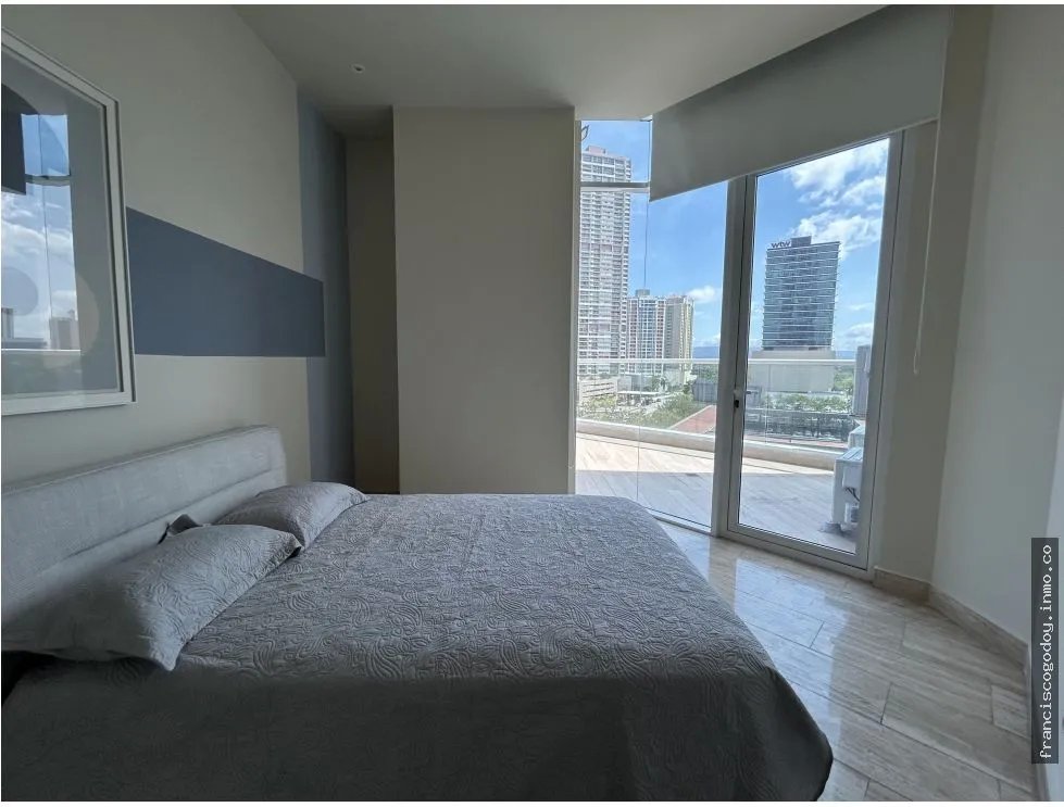 Venta de apartamento en costa del este