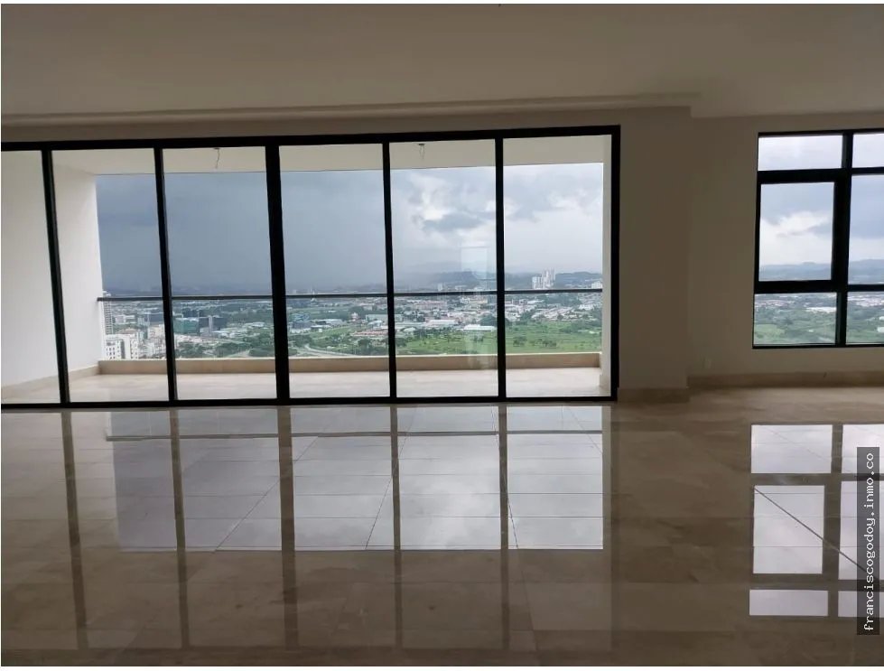 Venta de apartamento en santa maría golf & country club