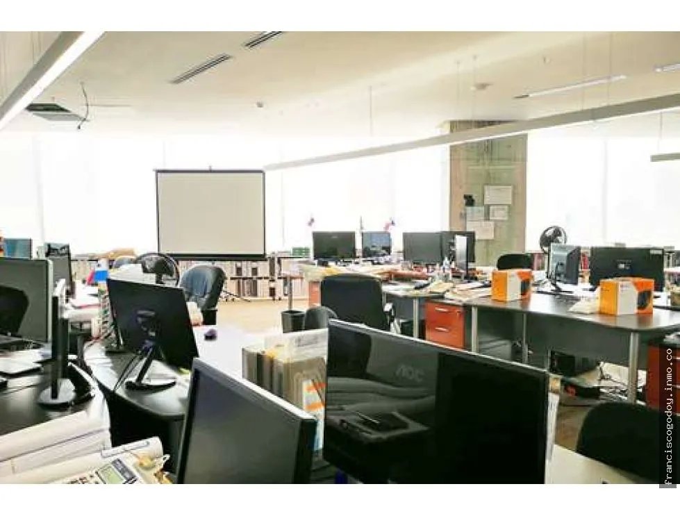 Se vende oficina en obarrio, centro de panamá