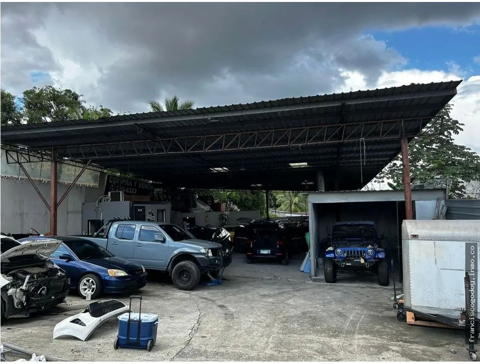 Amplia galera comercial en venta llano bonito